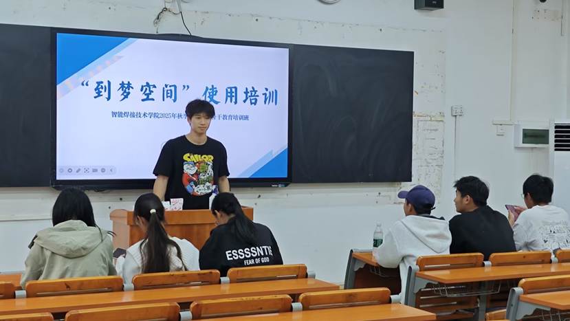 F419C161E819A0F09511161F9FBC0385